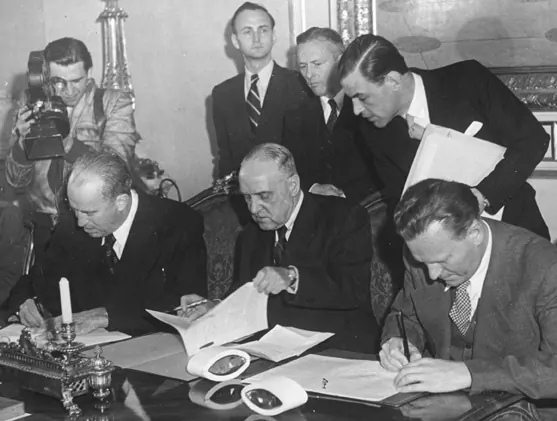 United Nations Security Council conference scene 3